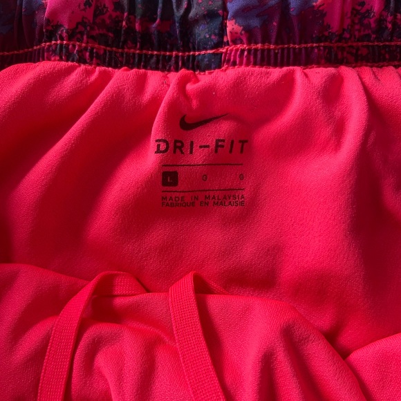 Nike Women’s Dri-Fit Tempo Running Shorts Size Large Active Jogging Sports - Picture 4 of 7